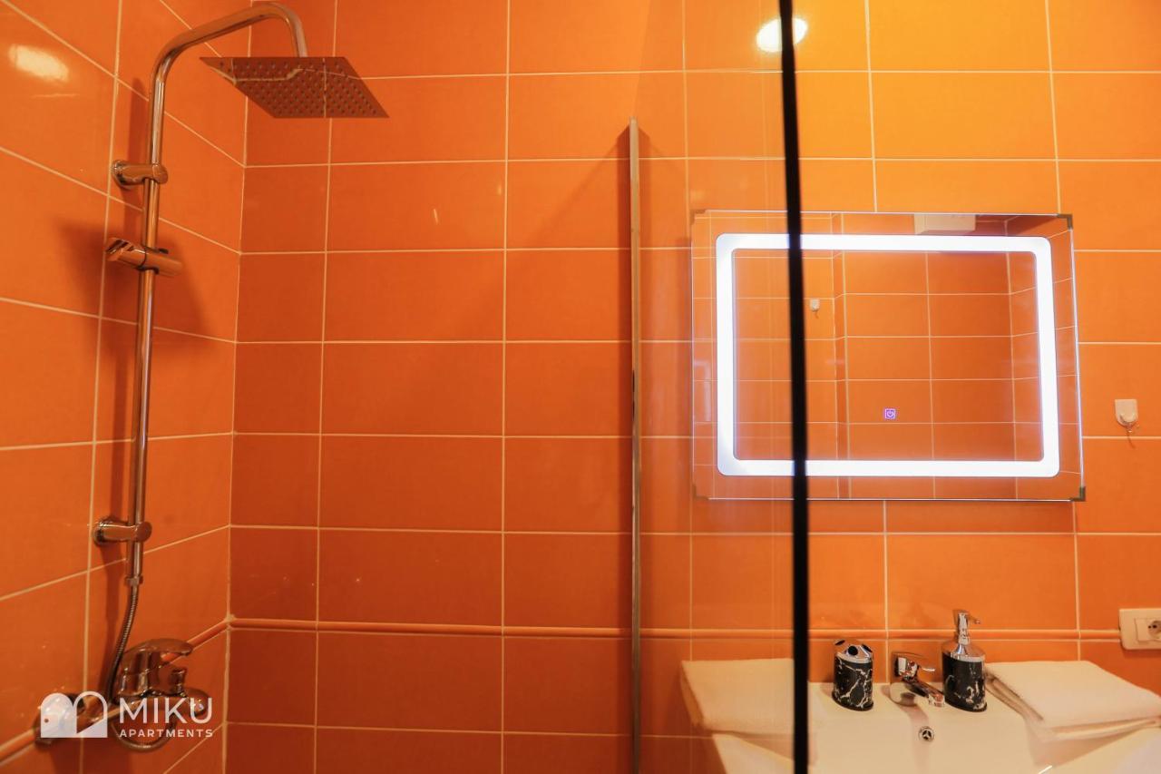Miku Apartment - Perfect 1Bedroom At Komuna E Parisit Тирана Екстер'єр фото