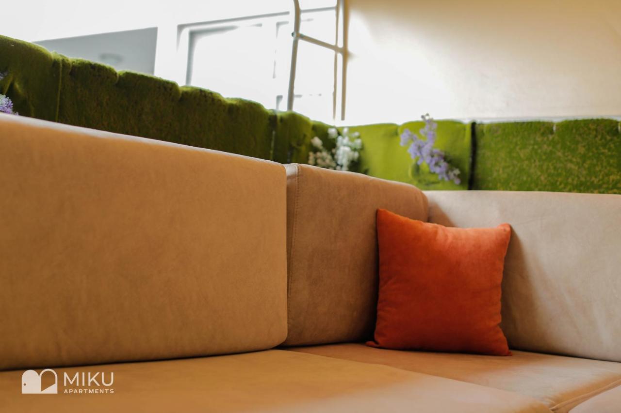 Miku Apartment - Perfect 1Bedroom At Komuna E Parisit Тирана Екстер'єр фото